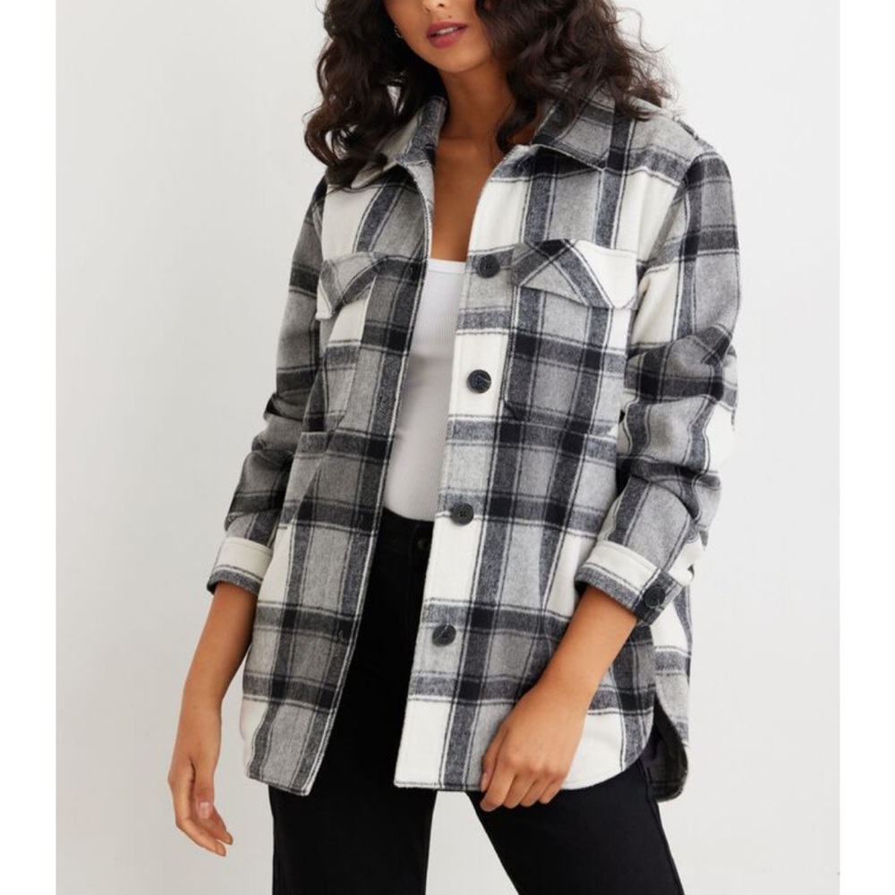 DYNAMITE Plaid Shacket